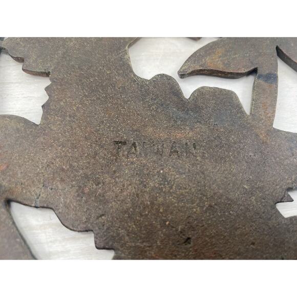 2 Vintage Copper and Cast Iron Floral Trivet Hot Dish Holders SET OF 2 - Picture 11 of 12